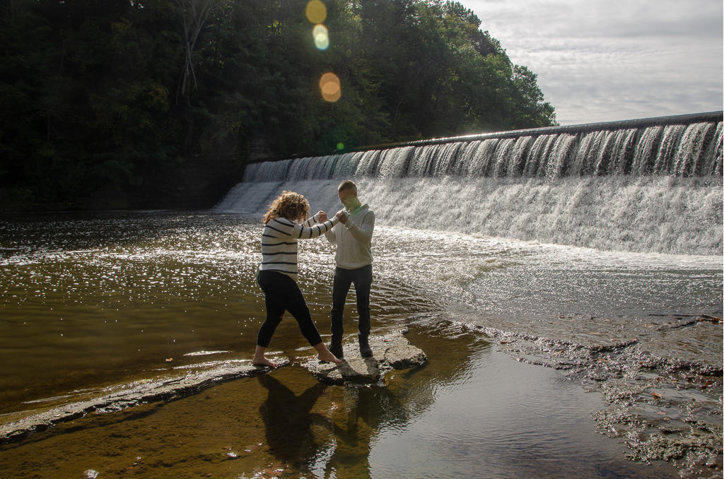 Engagement Photo Examples Youngstown Ohio